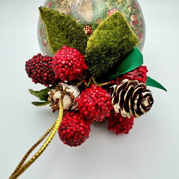 Vtg Enesco 90s Cat Ornament Paper Mache Christmas Holiday Decor Berries - Picture 5 of 9